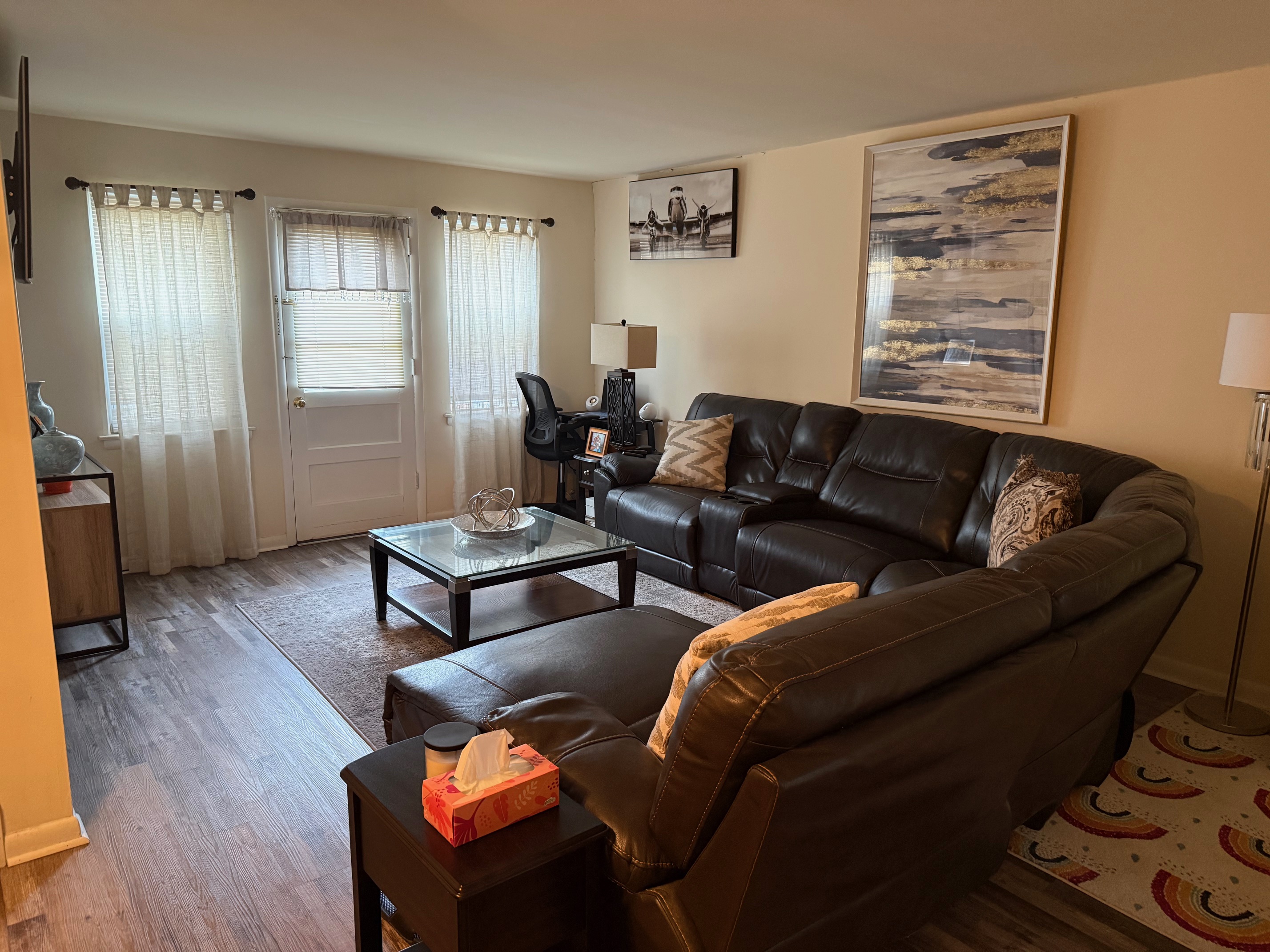 Property main image