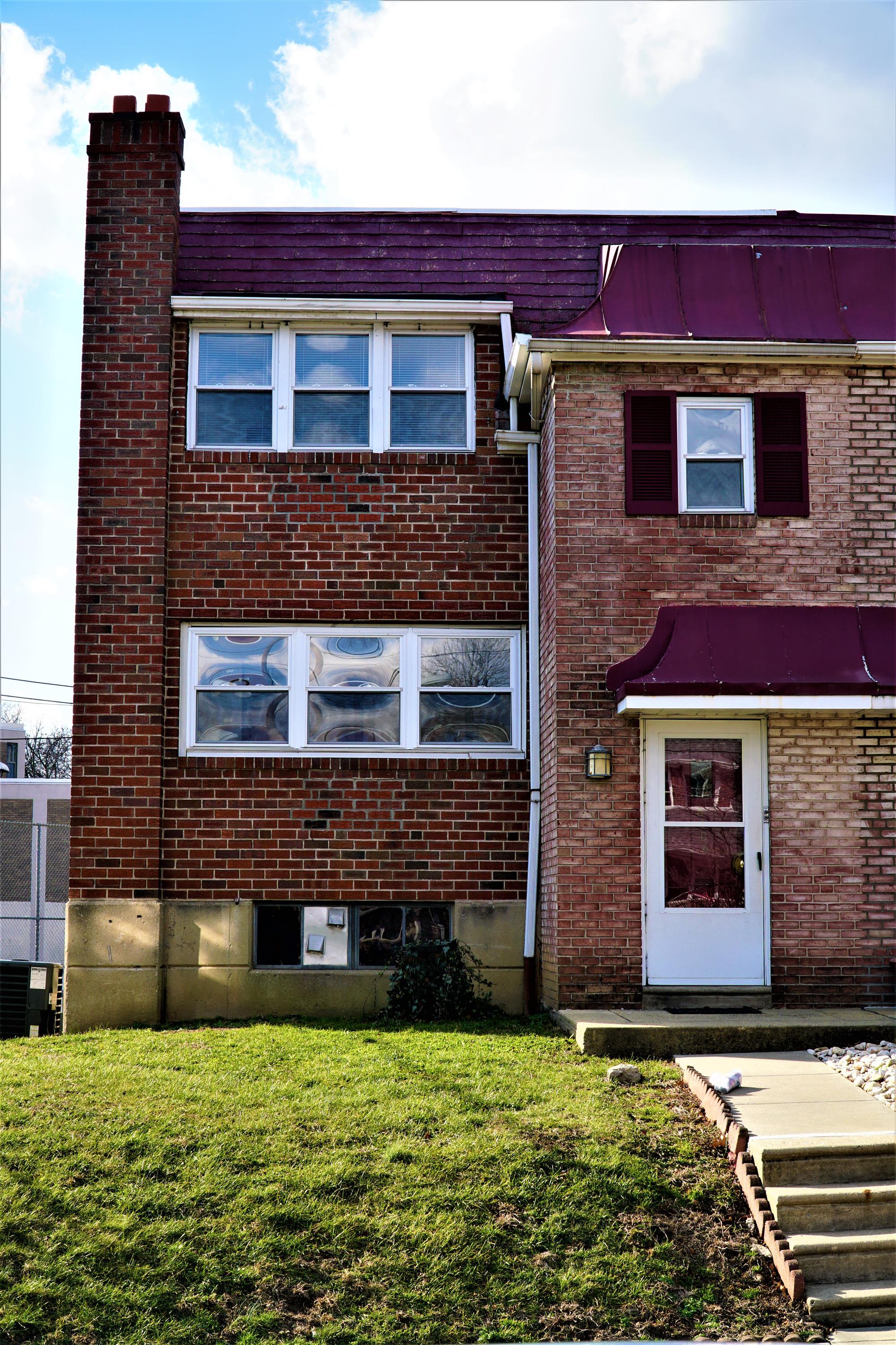 5468 Vicaris Street - 2
